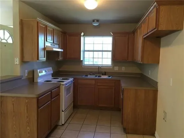 $1,450 | 1504 East Mulkey Street, Fort Worth, TX 76104