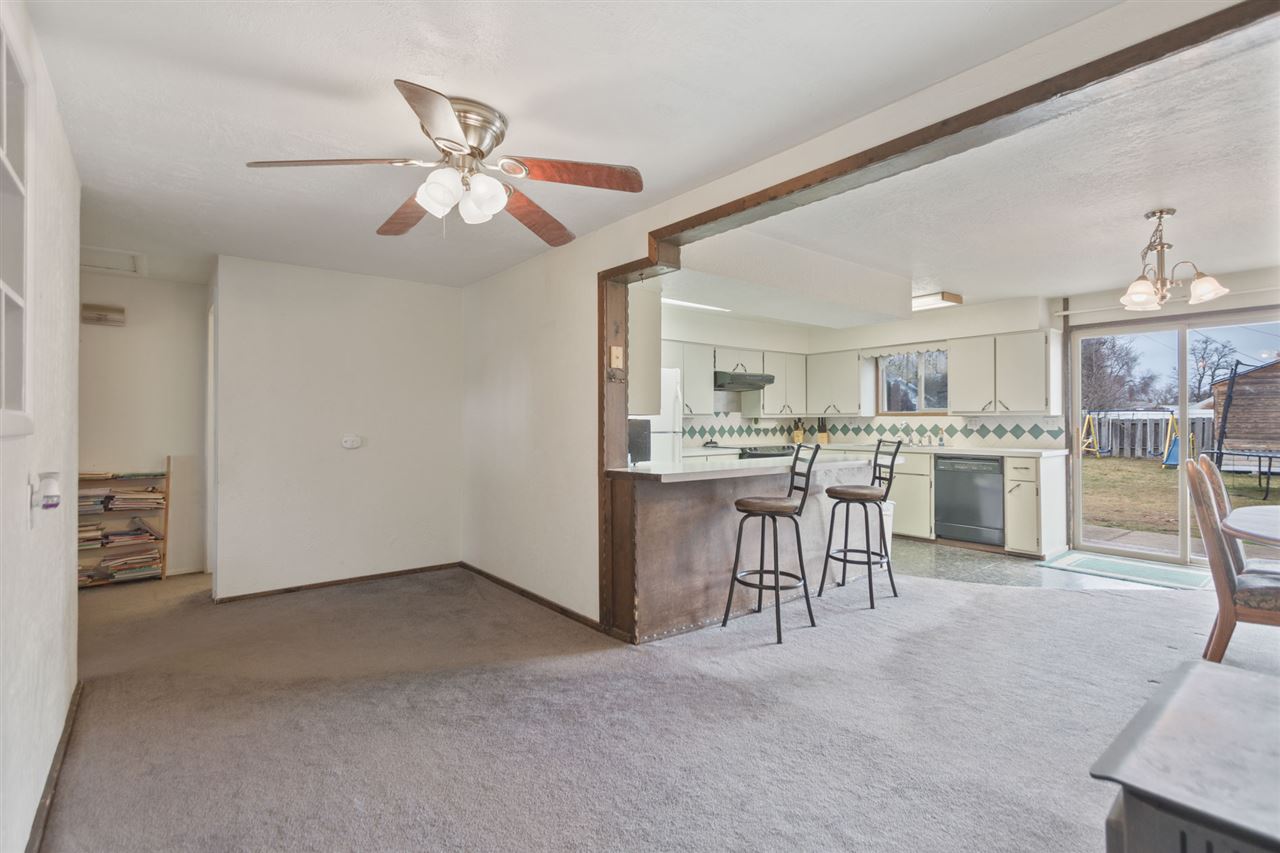 3018 North Sargent Road Millwood, WA 99212 - Photo 8 of 20