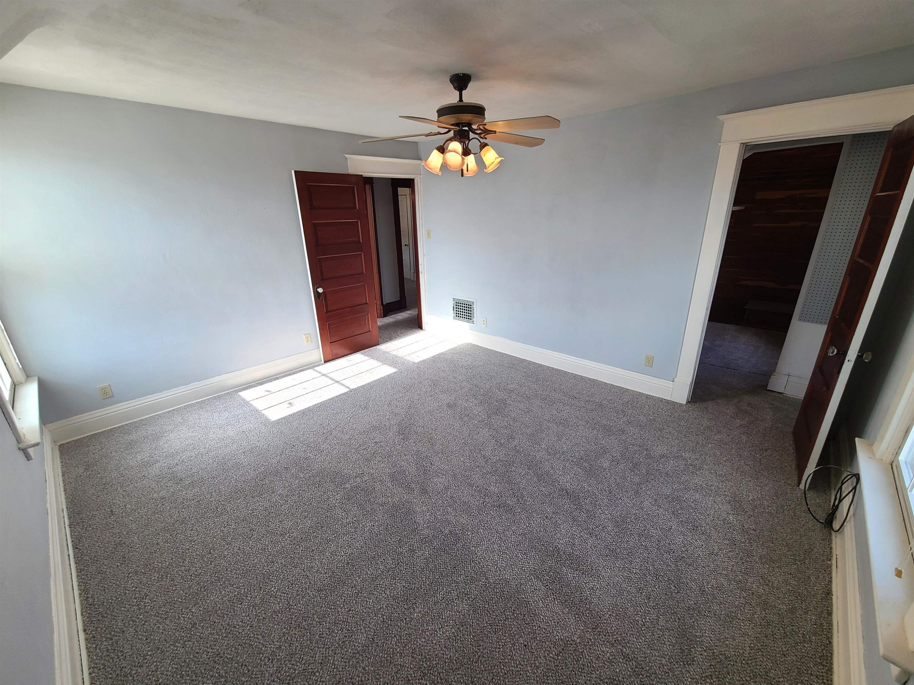 423 South Grove Street Walcott, IA 52773 - Photo 18 of 29