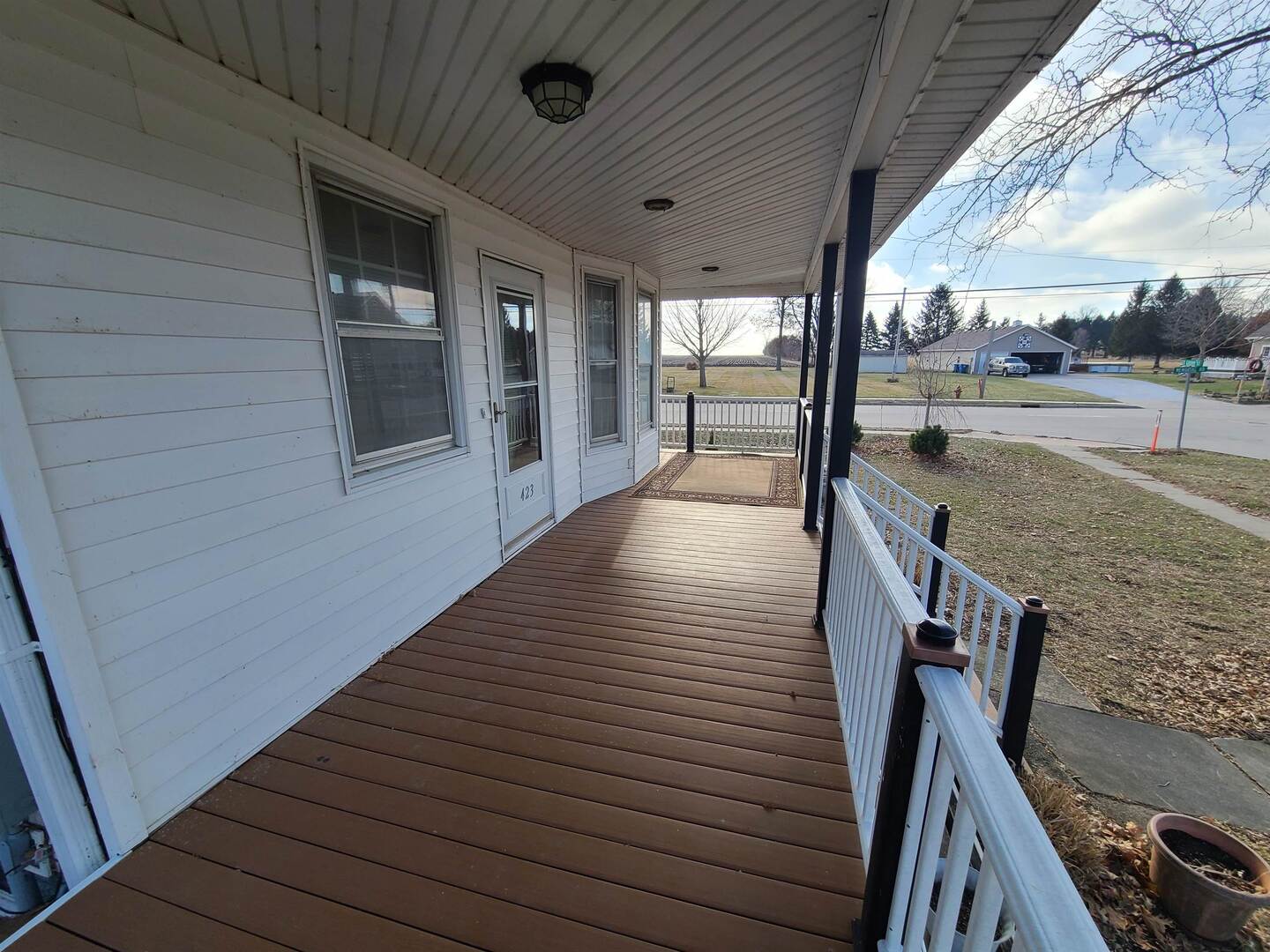 423 South Grove Street Walcott, IA 52773 - Photo 5 of 30 a view of outdoor space with seating space