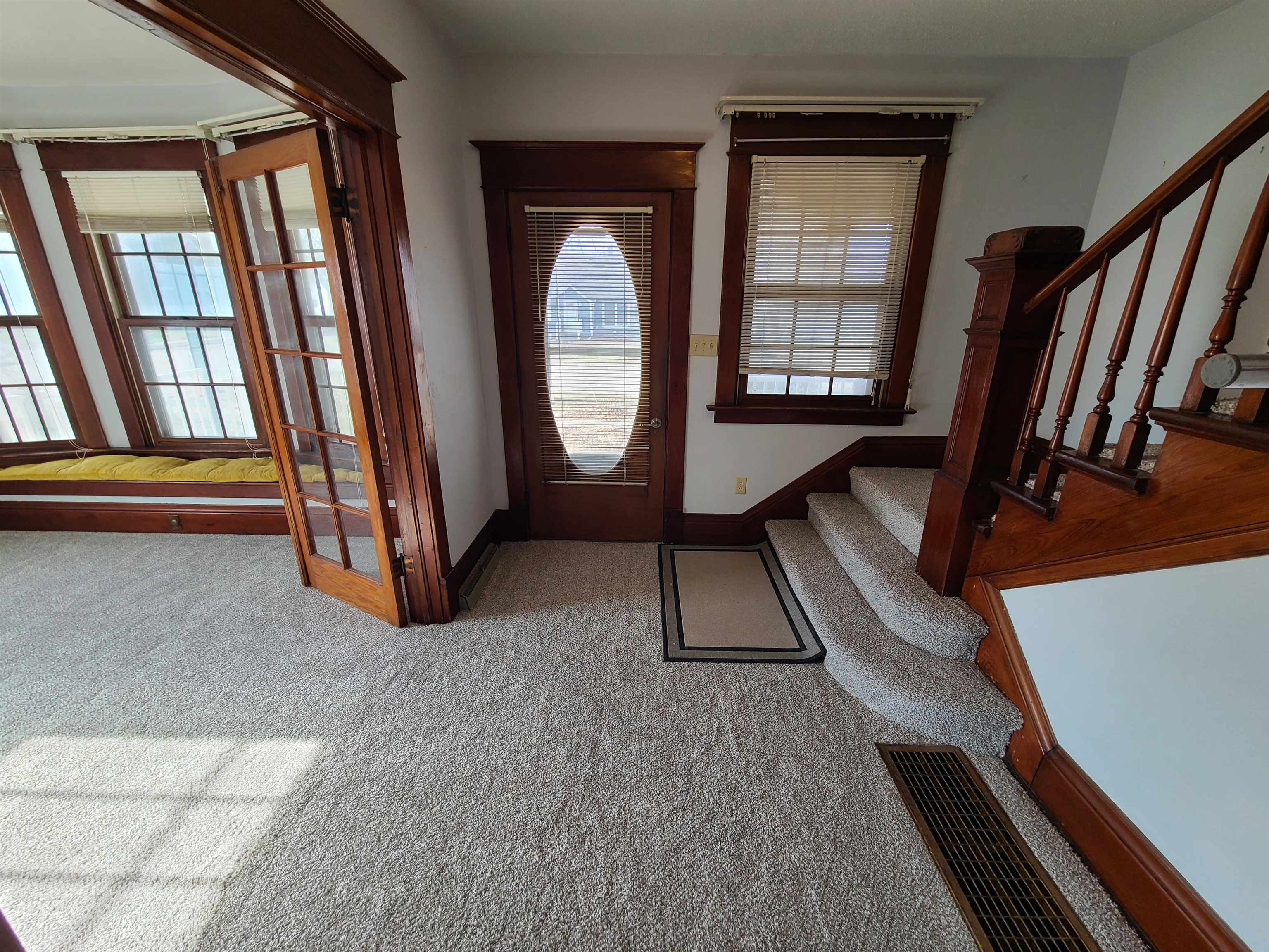 423 South Grove Street Walcott, IA 52773 - Photo 6 of 29