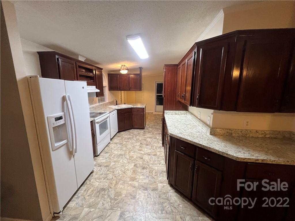 232 Carpenter Road Bessemer City, NC 28016 - Photo 14 of 43 Gallery Image 14