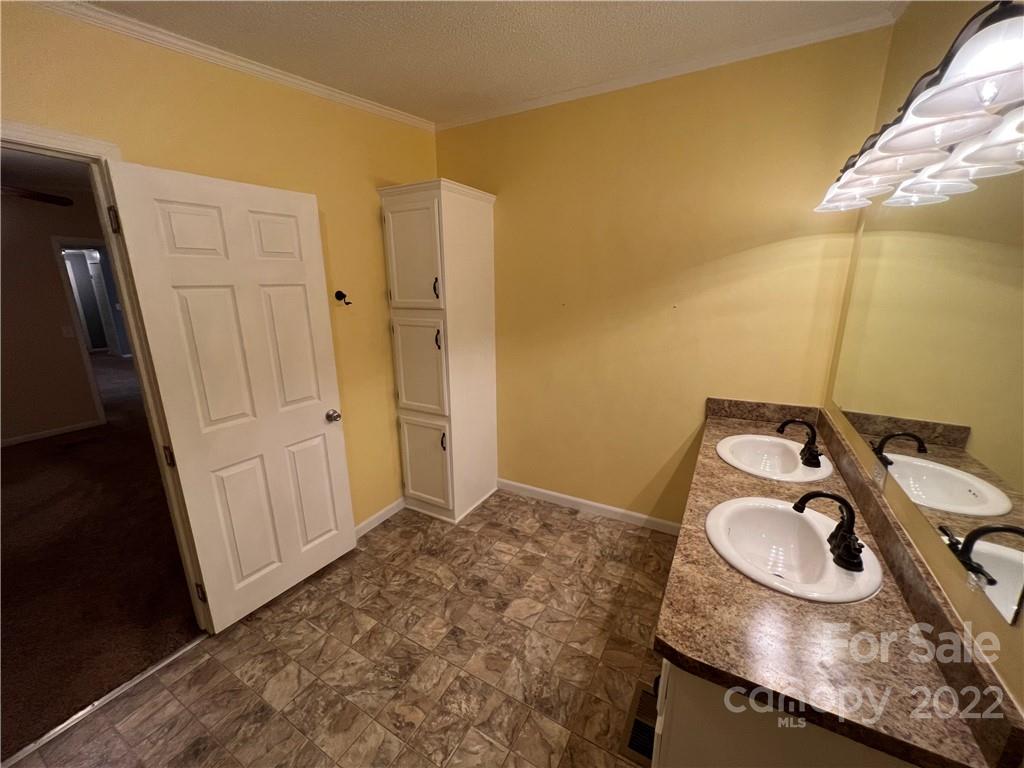 232 Carpenter Road Bessemer City, NC 28016 - Photo 21 of 43 Gallery Image 21