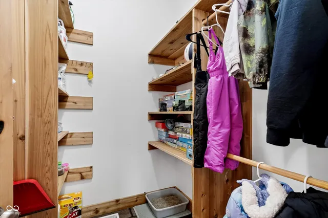 $415,000 | 540 West Henry Avenue, Thorntown, IN 46071