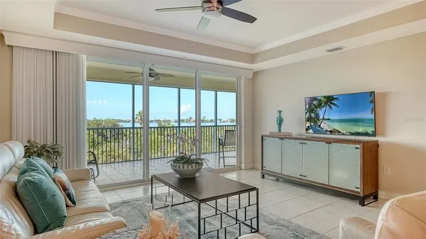 $650,000 | 250 Hidden Bay Drive, Unit 302, Osprey, FL 34229