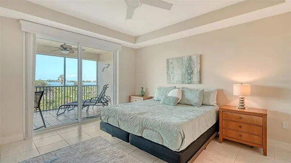 $650,000 | 250 Hidden Bay Drive, Unit 302, Osprey, FL 34229