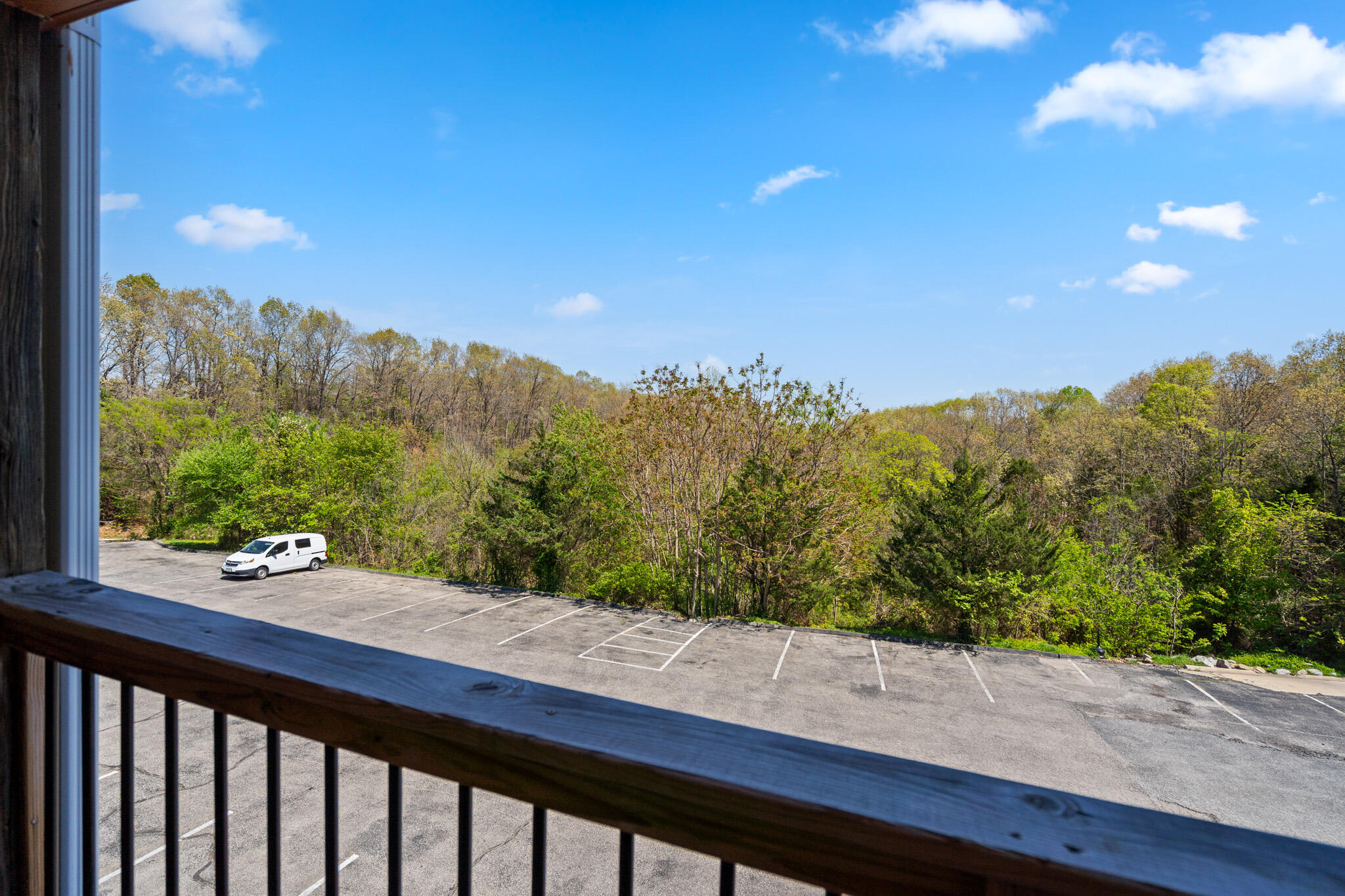 982 Indian Point Road, Unit 210 Branson, MO 65616 - Photo 42 of 43 982 Indian Point Rd - White Wing-44
