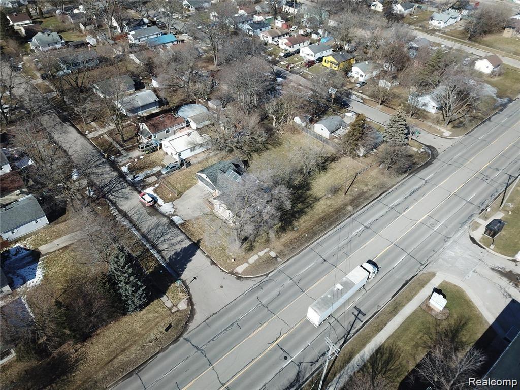 1601 Center Road Flint, MI 48506 - Photo 21 of 25