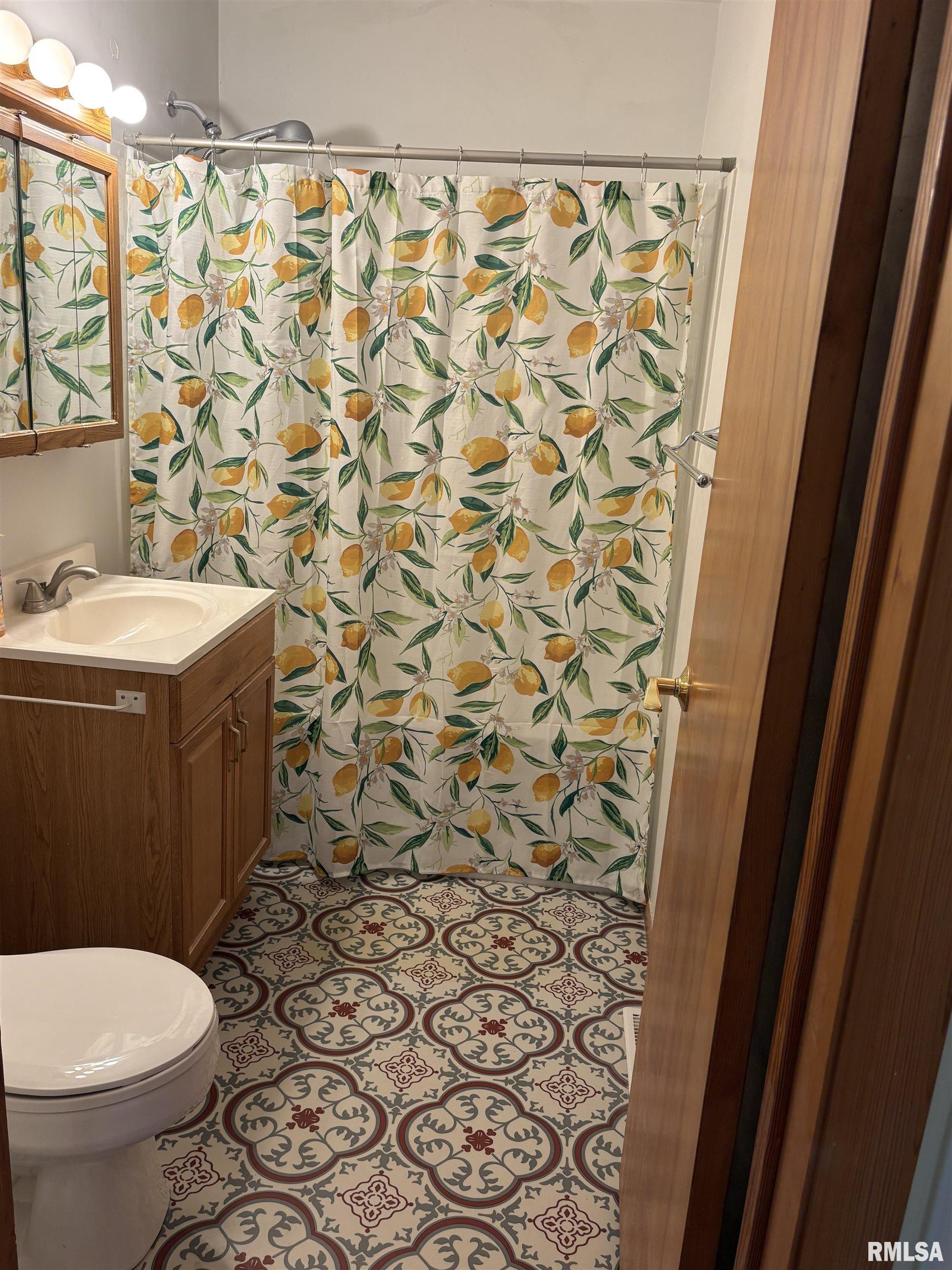870 Park View Road Galesburg, IL 61401 - Photo 35 of 60
