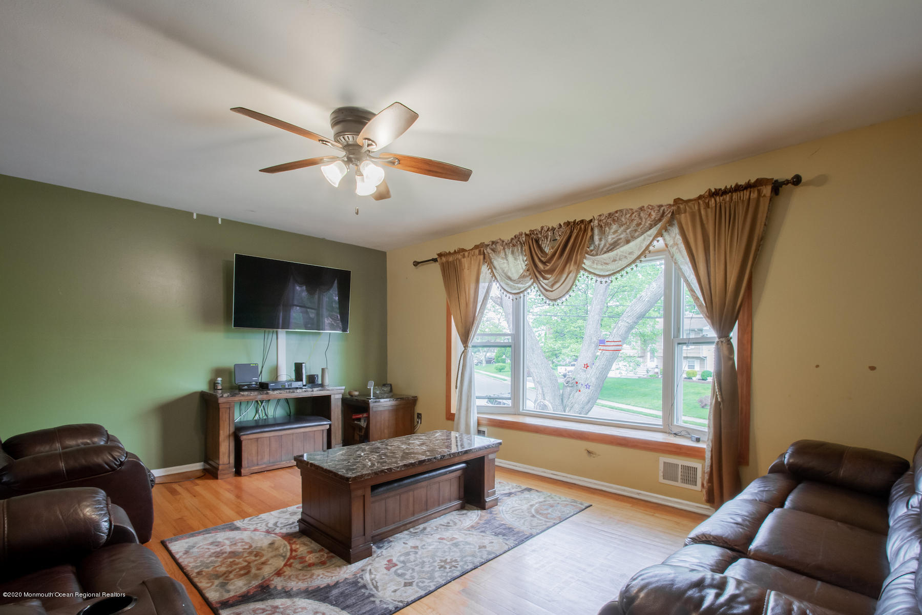 609 Mayfair Lane Neptune Township, NJ 07753 - Photo 3 of 23 IMG_2790-HDR