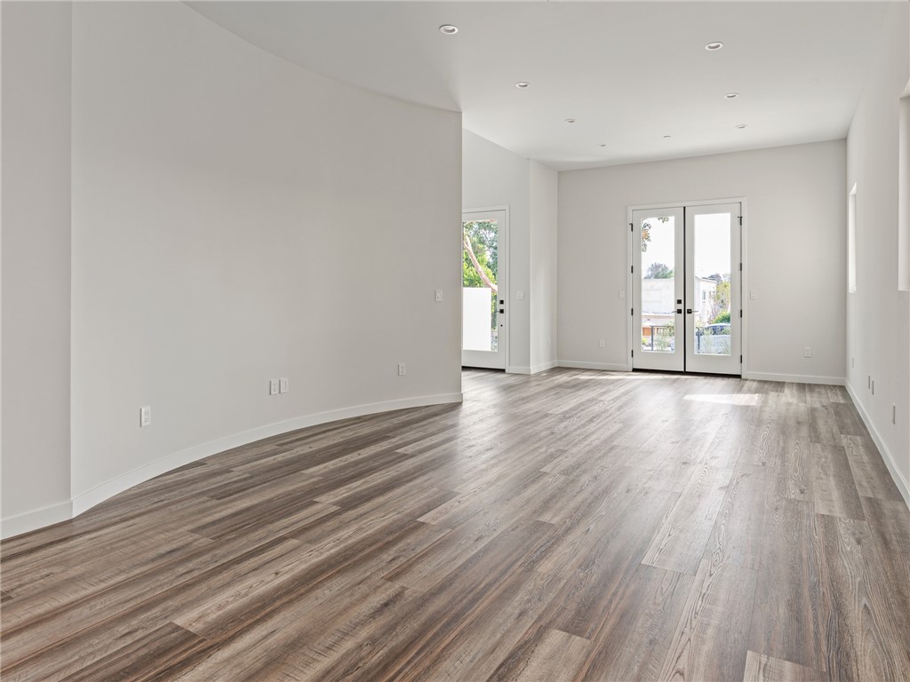 417 Standard Street El Segundo, CA 90245 - Photo 5 of 31