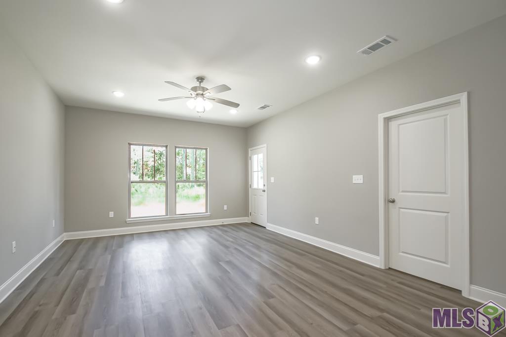 19921 Grantham Road, Unit B Livingston, LA 70754 - Photo 6 of 22 Gallery Image 6