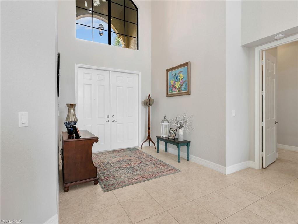 2756 Crystal Way Naples, FL 34119 - Photo 5 of 50