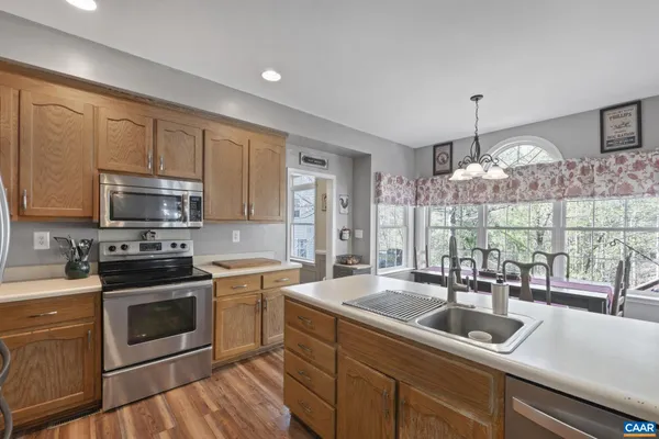 $665,000 | 2759 Cricklewood Court, Charlottesville, VA 22911