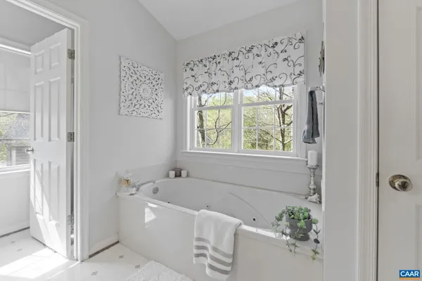 $665,000 | 2759 Cricklewood Court, Charlottesville, VA 22911