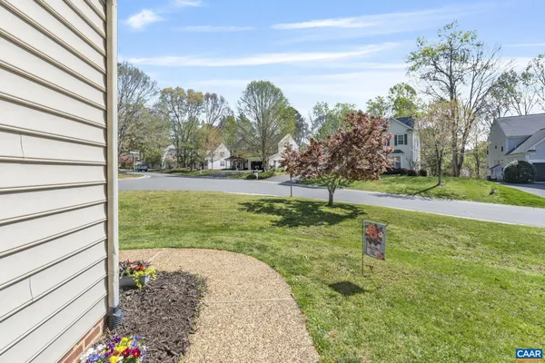 $665,000 | 2759 Cricklewood Court, Charlottesville, VA 22911