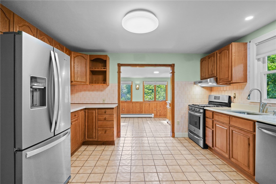 24 Terrace Drive Smithfield, RI 02828 - Photo 11 of 32