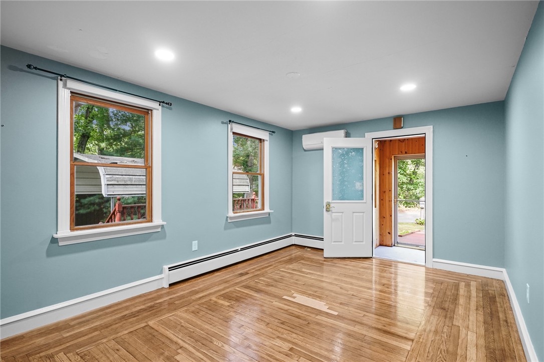 24 Terrace Drive Smithfield, RI 02828 - Photo 7 of 32