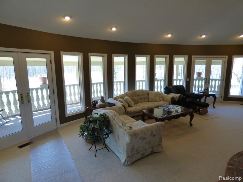 1287 West Leonard Road Leonard, MI 48367 - Photo 17 of 63 P1090761.jpg