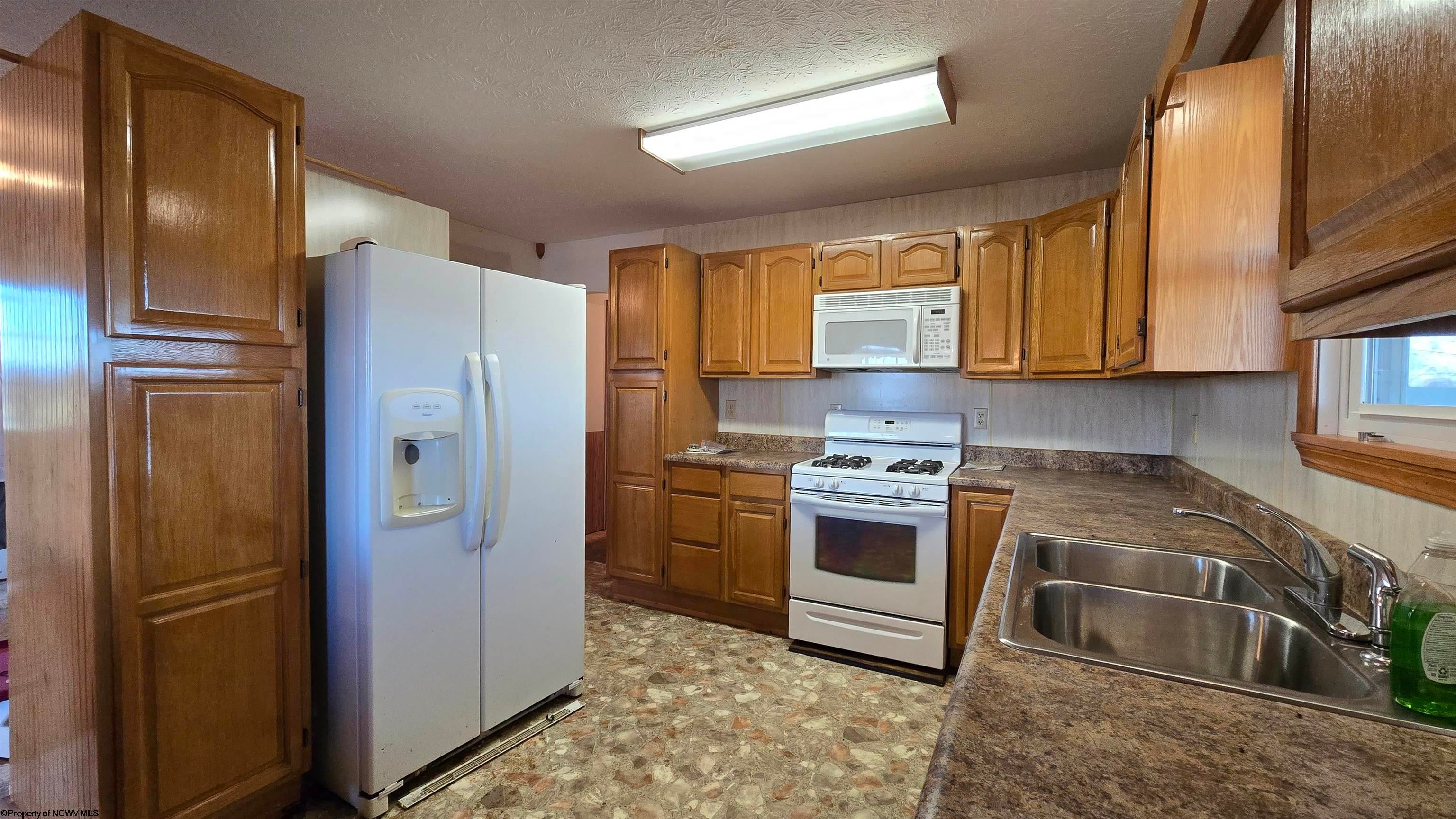 908 Point Pleasant Road Belington, WV 26250 - Photo 24 of 45 Gallery Image 24