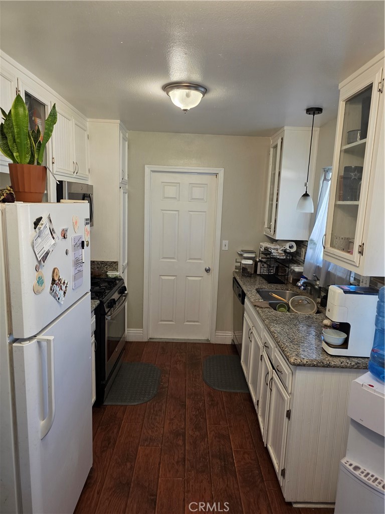 22184 Hupa Road Apple Valley, CA 92307 - Photo 5 of 8