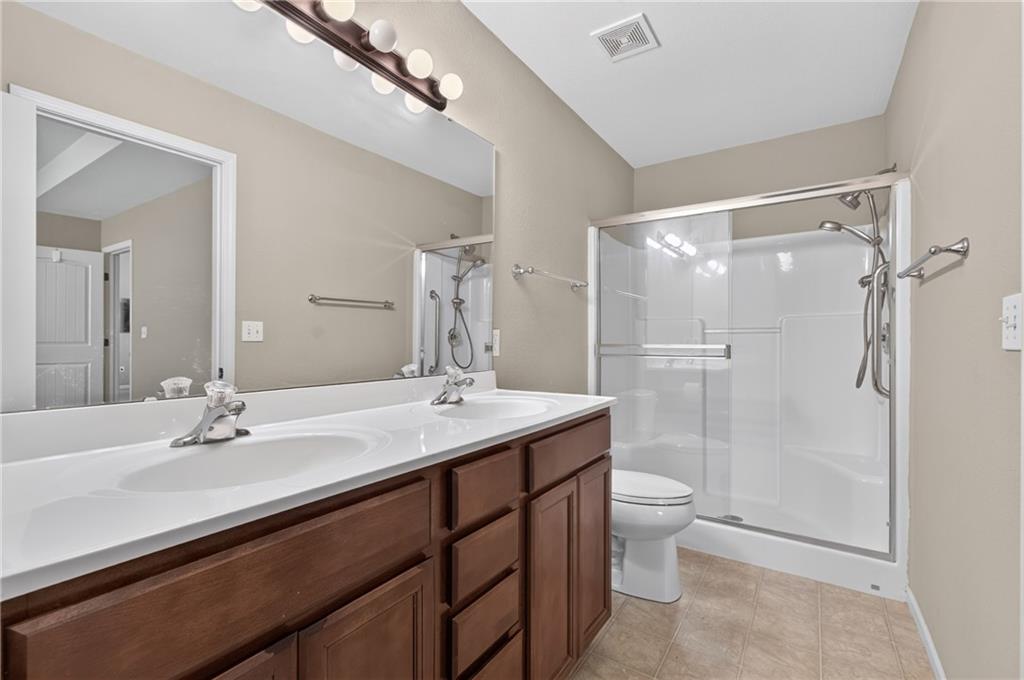 1200 Southwest Cornwall Road Raymore, MO 64083 - Photo 15 of 26