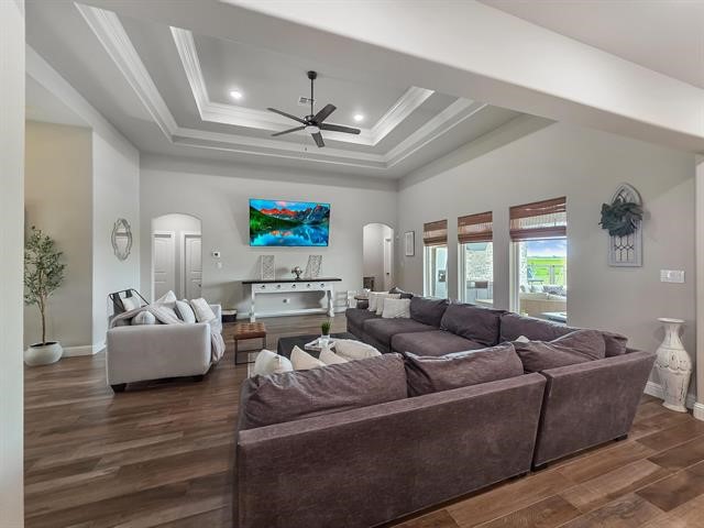 14845 Norma Jane Lane Beaumont, TX 77713 - Photo 5 of 35 a living room with furniture