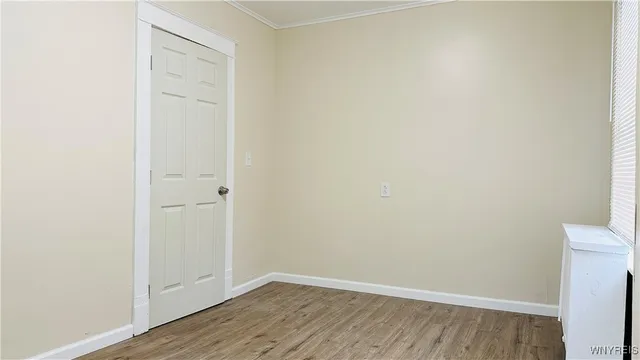 $2,000 | 701 Cedar Avenue, Niagara Falls, NY 14301