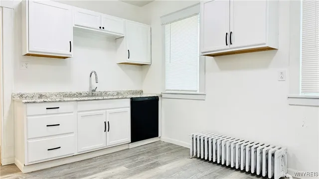 $2,000 | 701 Cedar Avenue, Niagara Falls, NY 14301