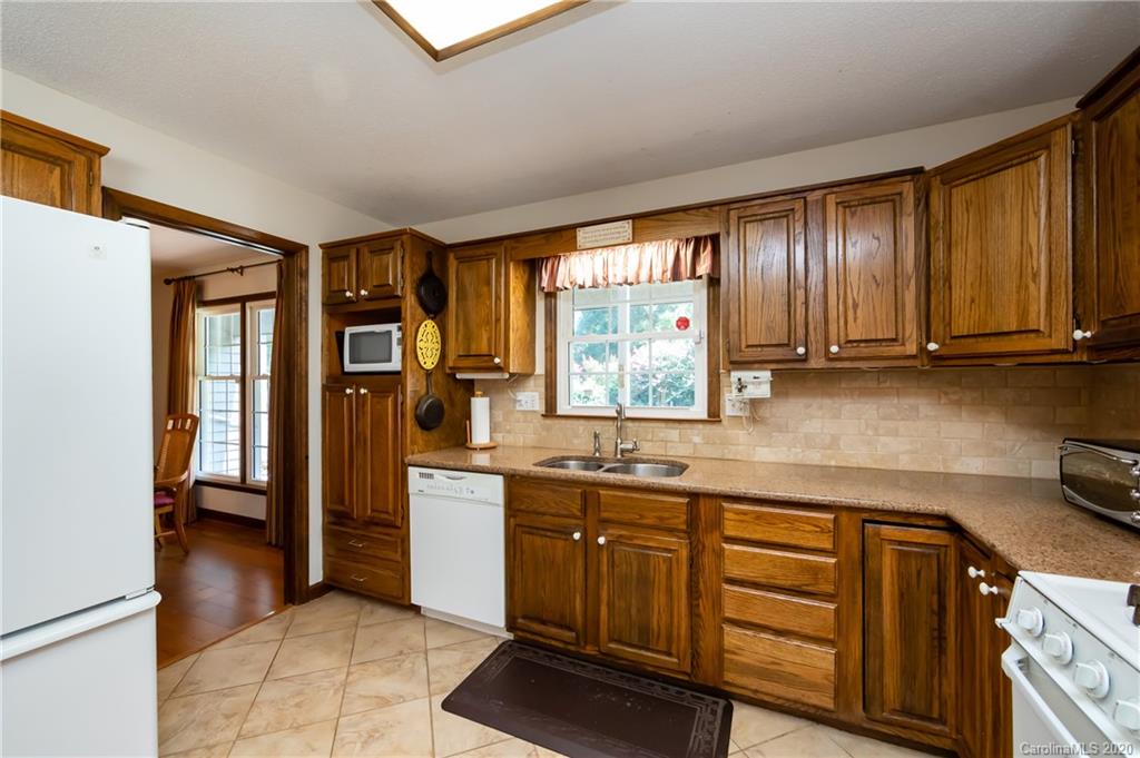 6522 Long Meadow Road Charlotte, NC 28210 - Photo 13 of 39 Gallery Image 13