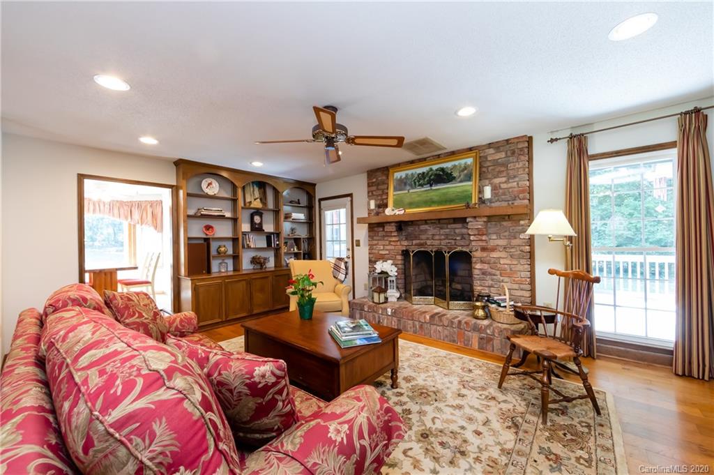 6522 Long Meadow Road Charlotte, NC 28210 - Photo 9 of 39 Gallery Image 9