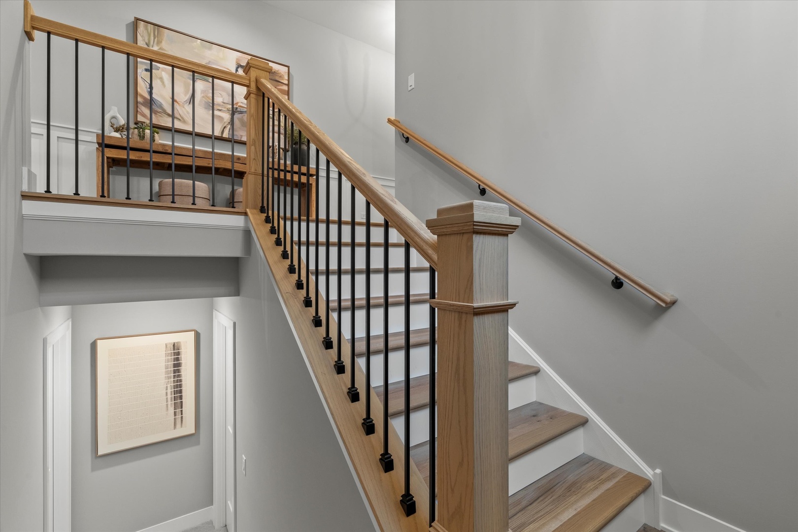 16580 Kayla Drive Lemont, IL 60439 - Photo 11 of 47 a view of entryway