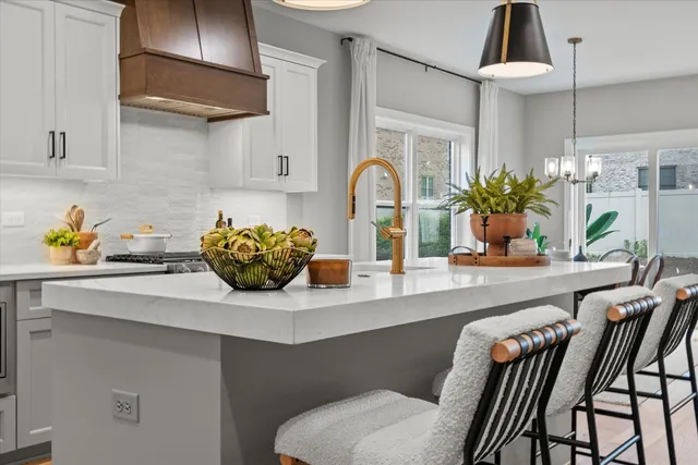 $689,990 | 16580 Kayla Drive, Lemont, IL 60439