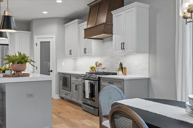 $689,990 | 16580 Kayla Drive, Lemont, IL 60439