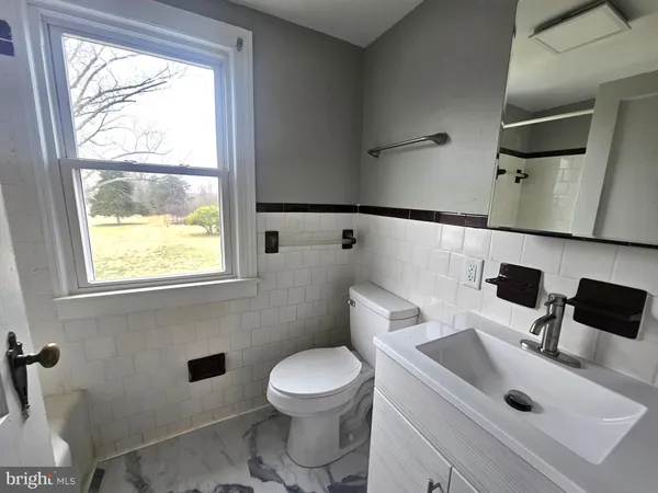 $2,395 | 1431 Warrenton Road, Fredericksburg, VA 22406