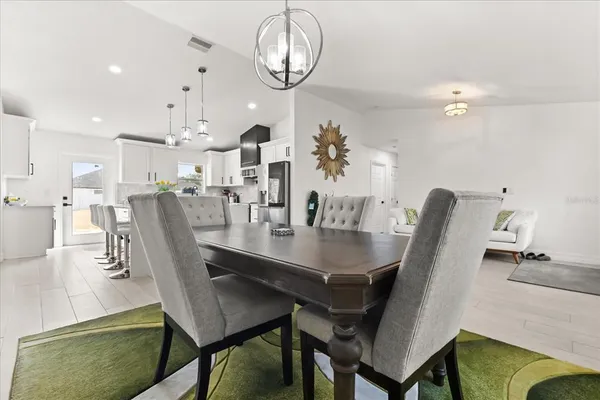 $769,900 | 812 Chastain Road, Seffner, FL 33584