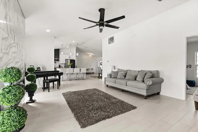 $824,900 | 812 Chastain Road, Seffner, FL 33584