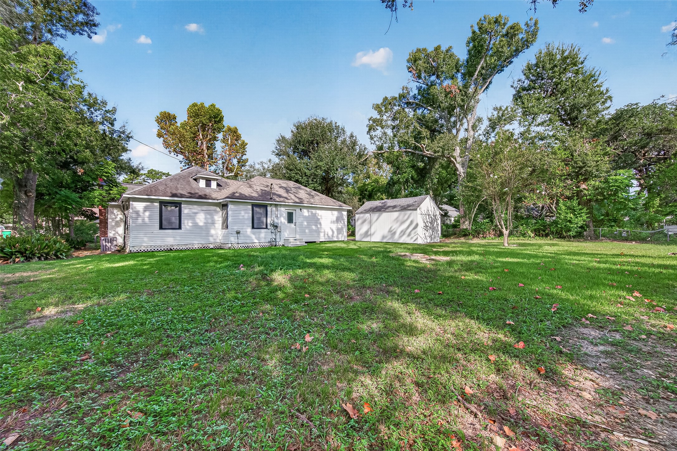 321 South Arcola Street Angleton, TX 77515 - Photo 28 of 28 Gallery Image 28