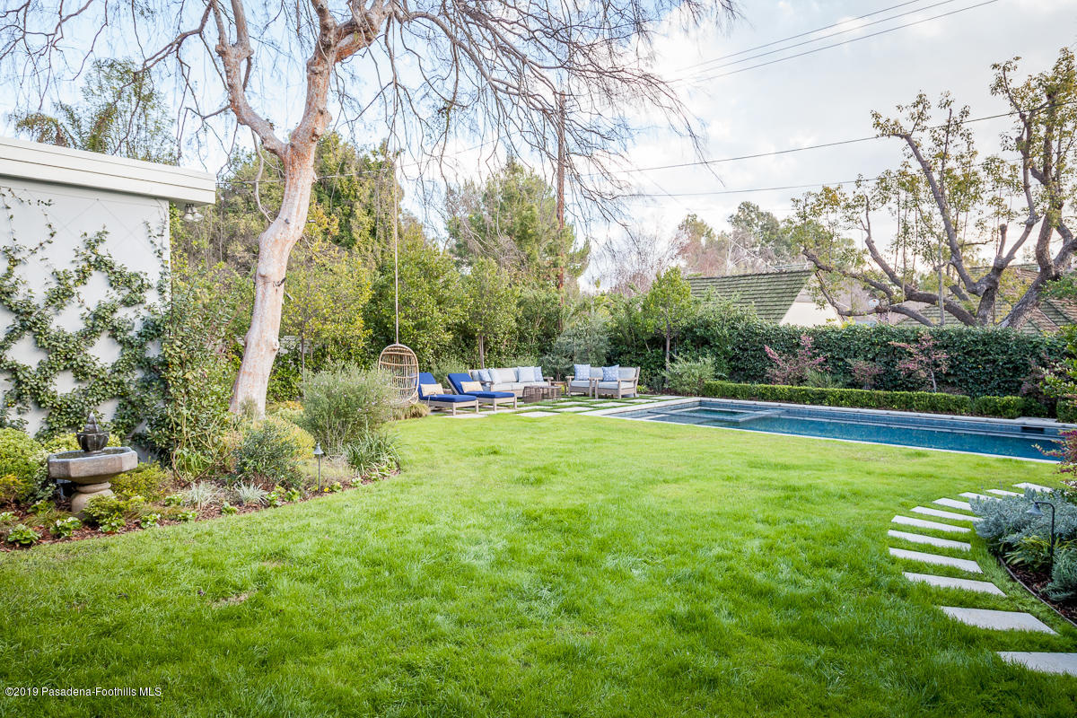 191 Sierra View Road Pasadena, CA 91105 - Photo 43 of 52 a view of outdoor space with swimming pool