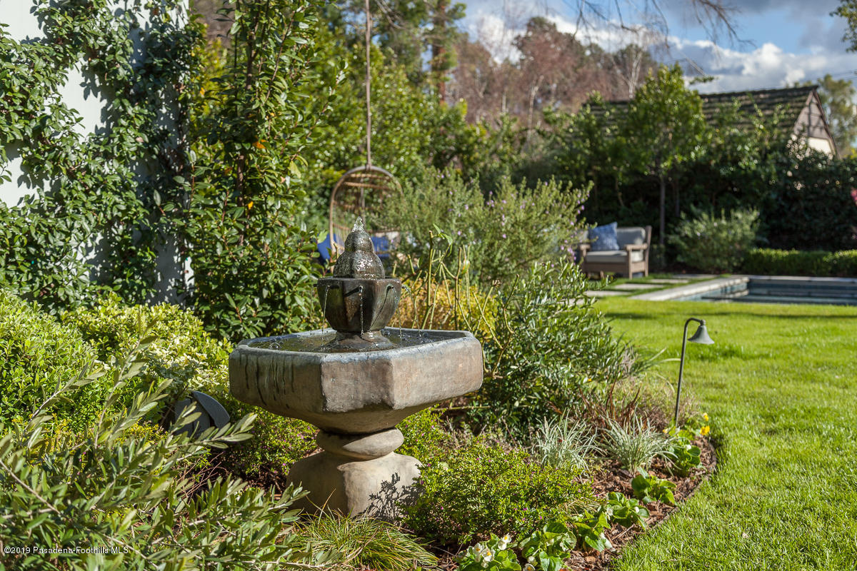 191 Sierra View Road Pasadena, CA 91105 - Photo 48 of 52 a view of a bird bath