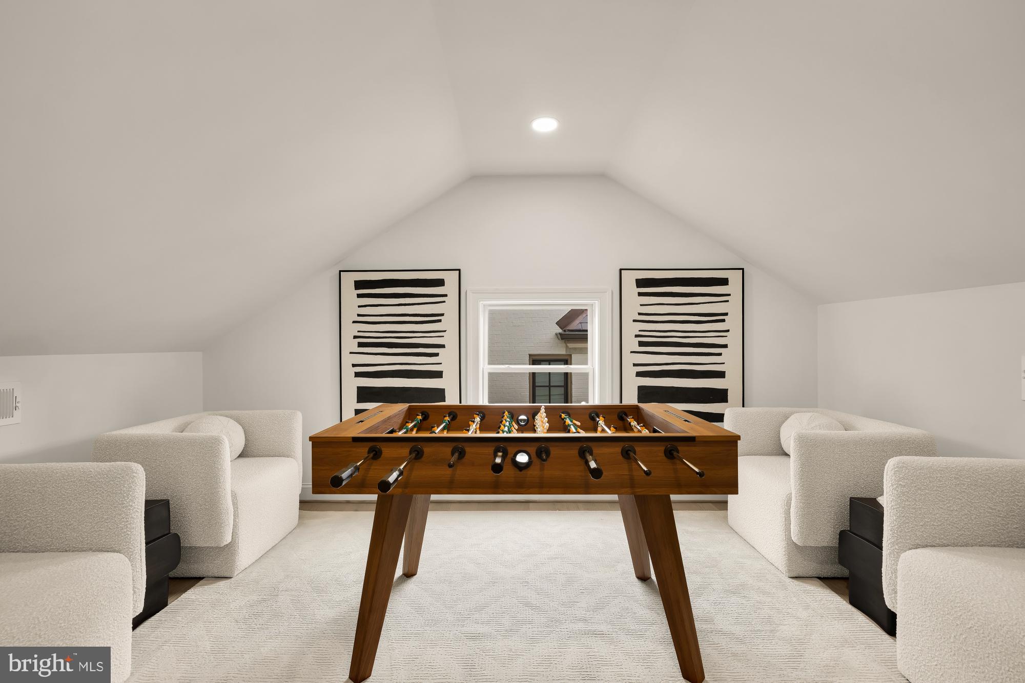 4827 Sedgwick Street Northwest Washington, DC 20016 - Photo 36 of 45