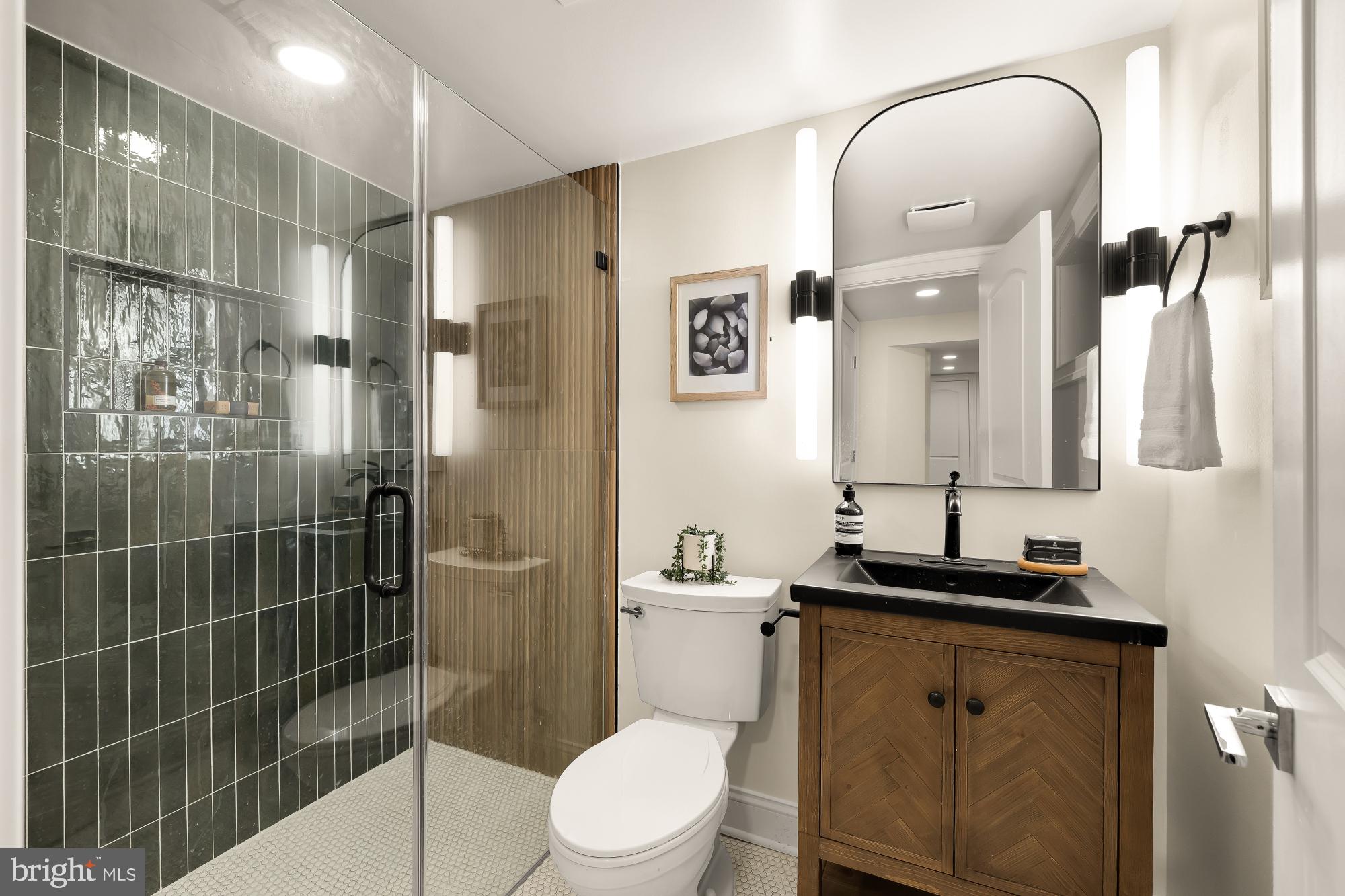 4827 Sedgwick Street Northwest Washington, DC 20016 - Photo 41 of 45