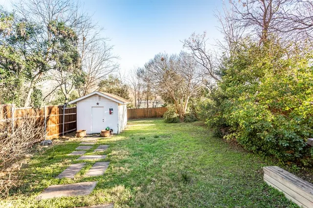 $2,295 | 8642 Daytonia Avenue, Dallas, TX 75218