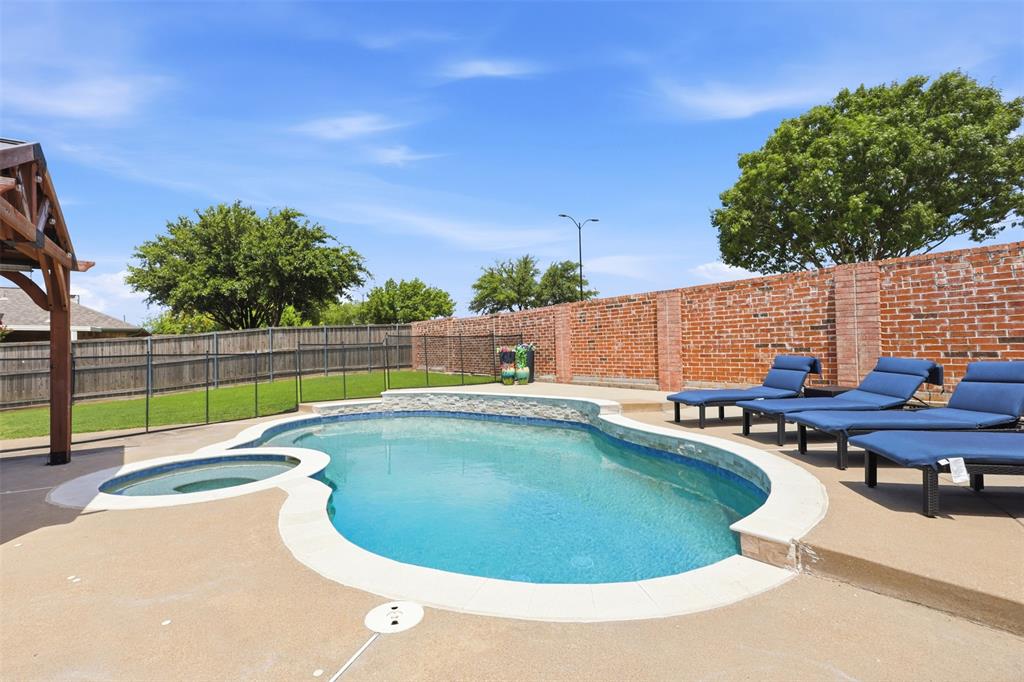 11010 Spring Lake Road Frisco, TX 75035 - Photo 33 of 38