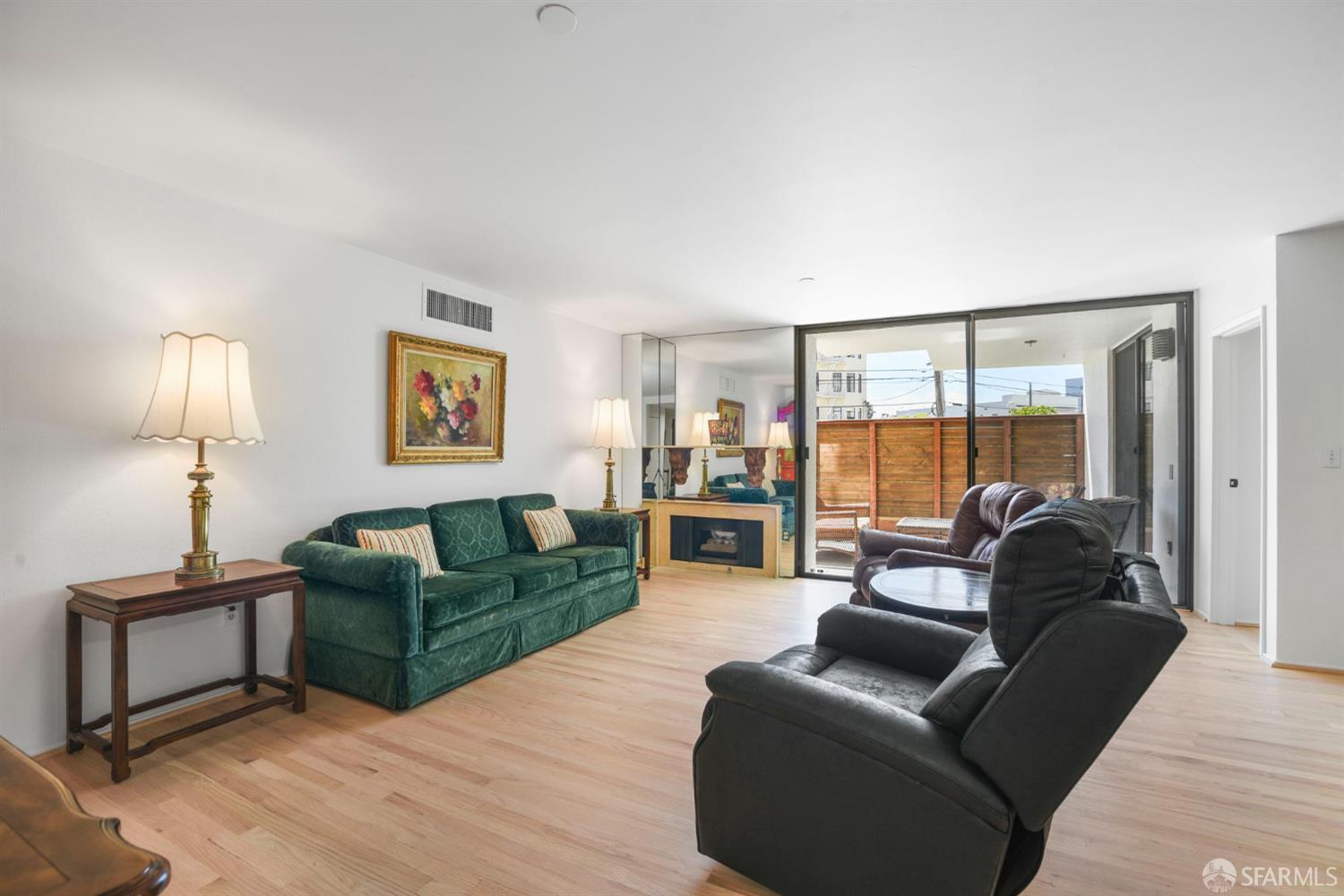 110 Park Road, Unit 101 Burlingame, CA 94010 - Photo 10 of 54 Gallery Image 10