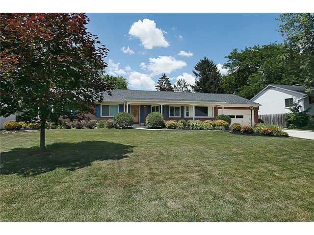 3351 Abbey Road Upper Arlington, OH 43221 - Photo 3 of 18