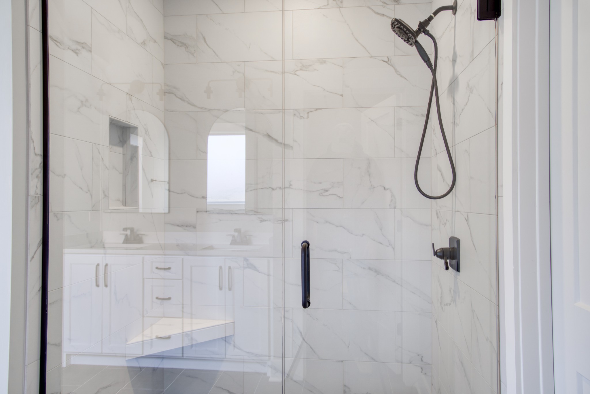 5665 Minnis Road Springfield, TN 37172 - Photo 32 of 38 a bathroom with a shower