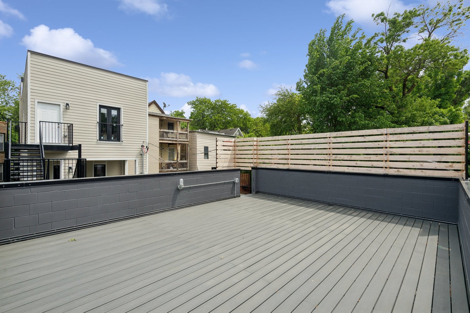 1842 North Whipple Street, Unit 1 Chicago, IL 60647 - Photo 33 of 37