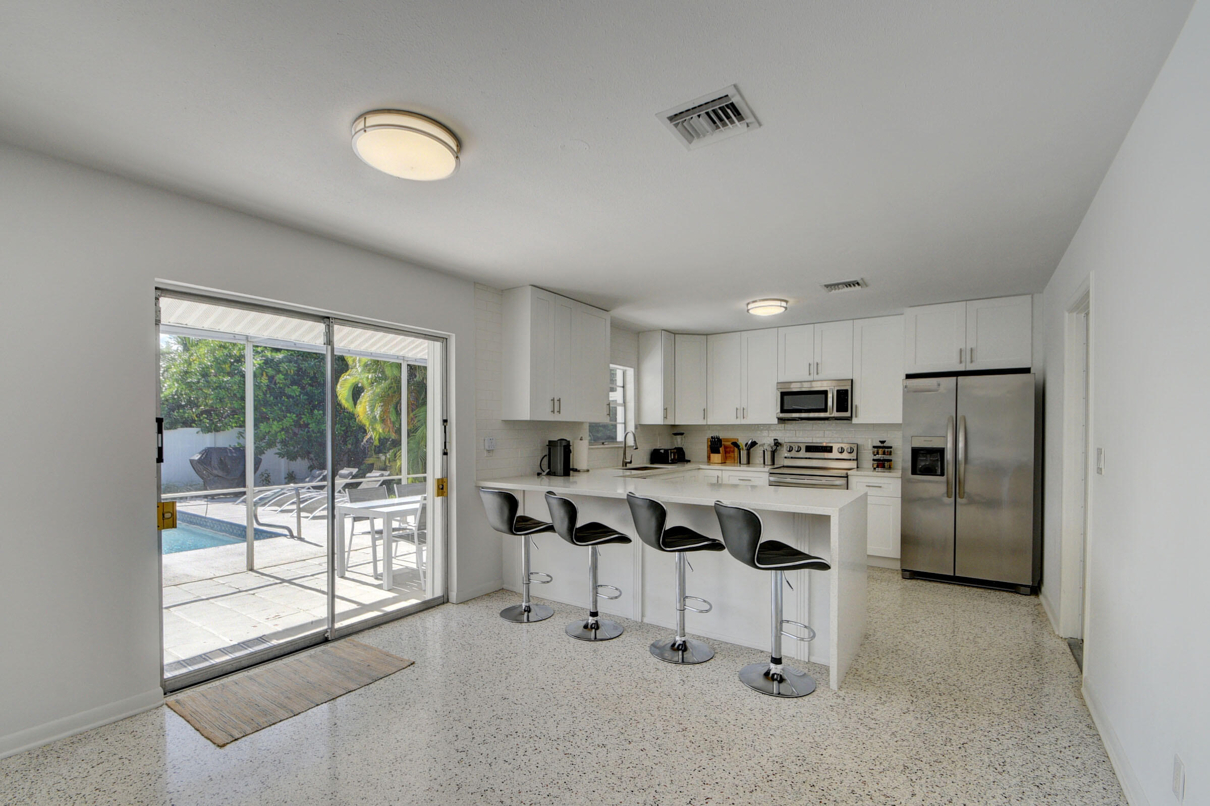 1171 Bimini Lane Singer Island, FL 33404 - Photo 8 of 61 13_house (13)