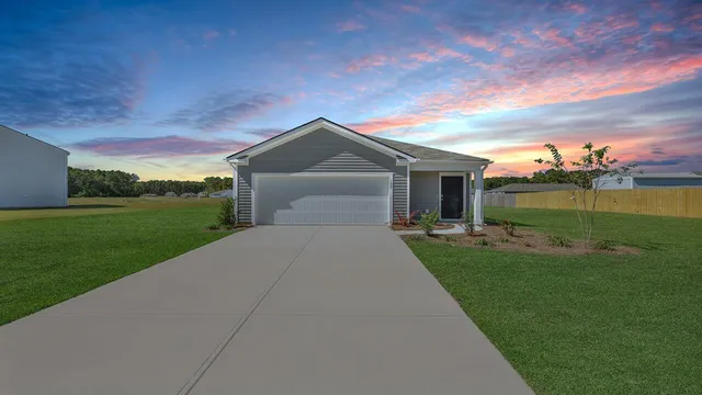 $288,900 | 122 Brooks Drive, Holly Hill, SC 29059